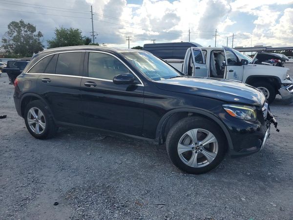 2018 MERCEDES-BENZ GLC