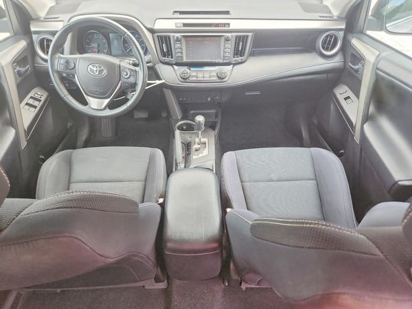 2017 TOYOTA RAV4 XLE