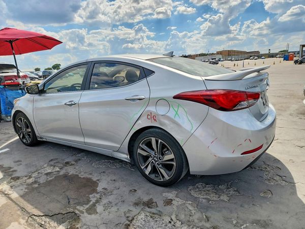2014 HYUNDAI ELANTRA