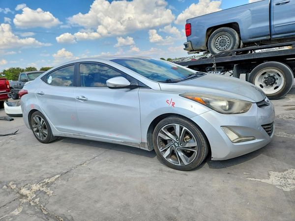 2014 HYUNDAI ELANTRA