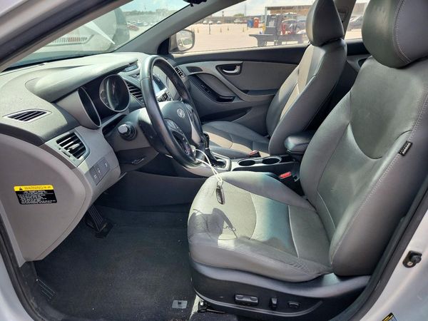 2014 HYUNDAI ELANTRA