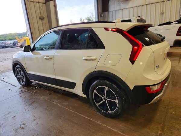 2023 KIA NIRO EX