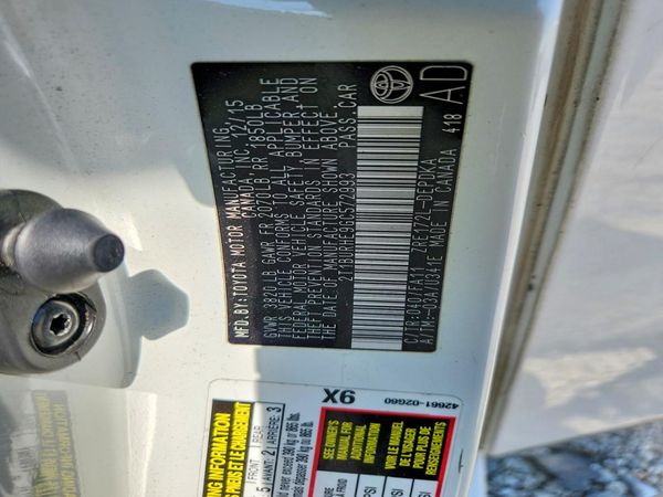 2016 TOYOTA COROLLA