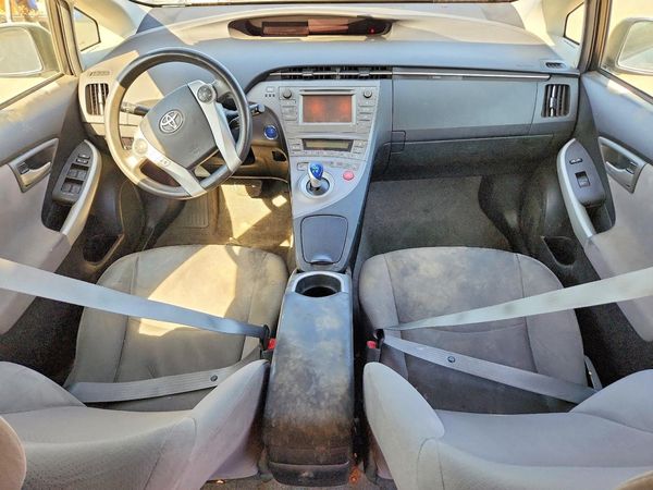 2015 TOYOTA PRIUS