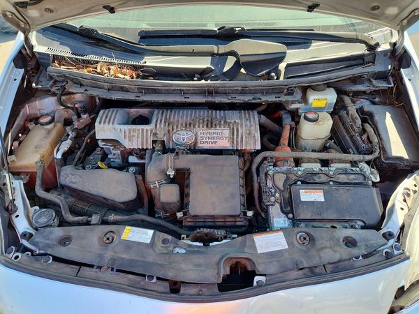 2015 TOYOTA PRIUS