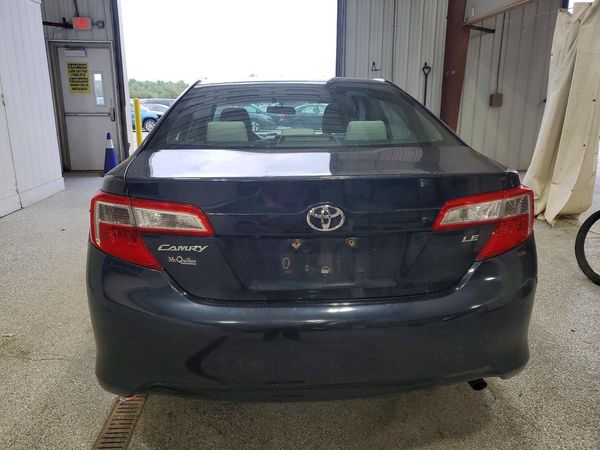 2014 TOYOTA CAMRY