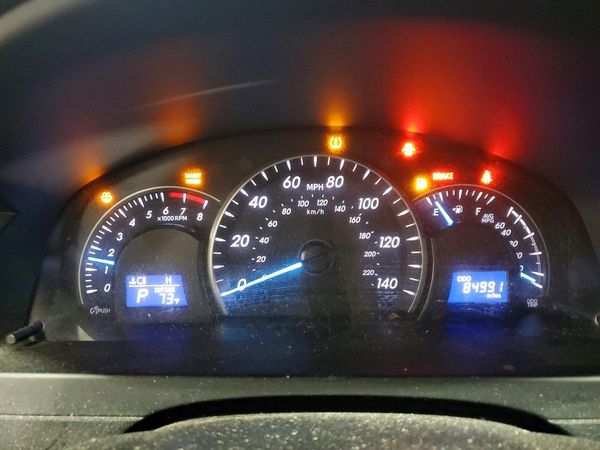 2014 TOYOTA CAMRY