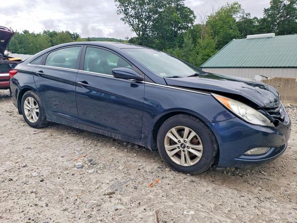 2013 HYUNDAI SONATA GLS/ GLS Popular