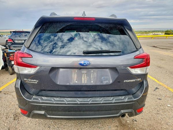 2021 SUBARU FORESTER
