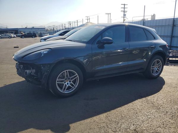 2020 PORSCHE MACAN