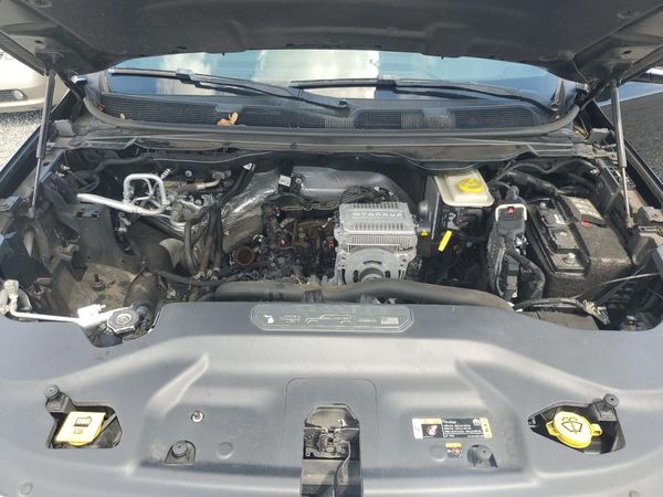 2022 JEEP WAGONEER Series I — Engine bay