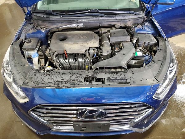 2018 HYUNDAI SONATA SE, Eco — Engine bay