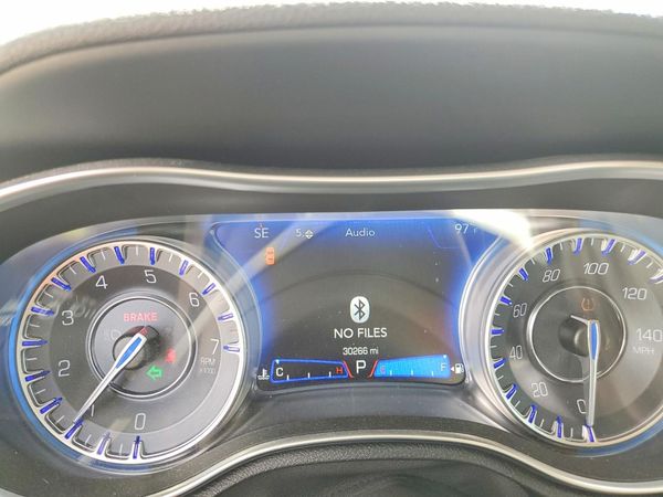 2023 CHRYSLER 300