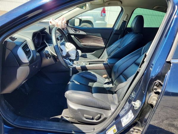 2018 MAZDA 3