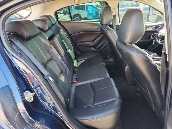 2018 MAZDA 3