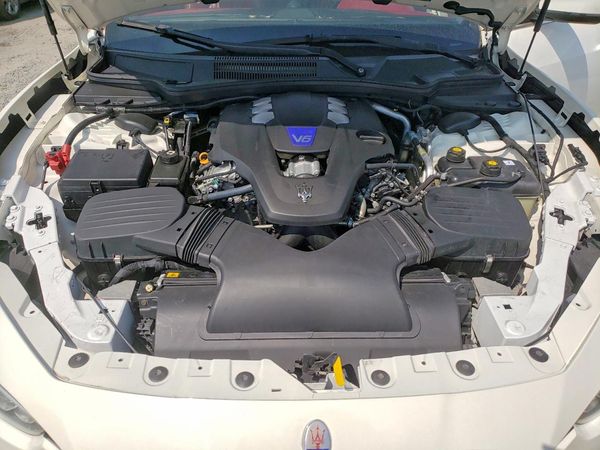 2017 MASERATI GHIBLI Sport