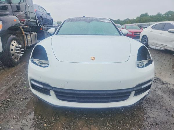 2018 PORSCHE PANAMERA Base / 4