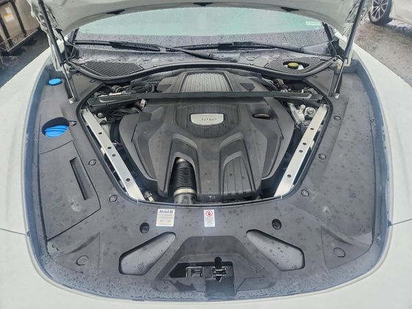 2018 PORSCHE PANAMERA Base / 4