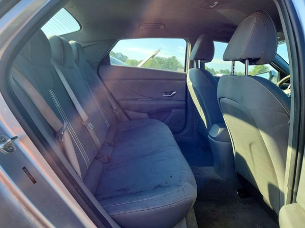 2021 HYUNDAI ELANTRA