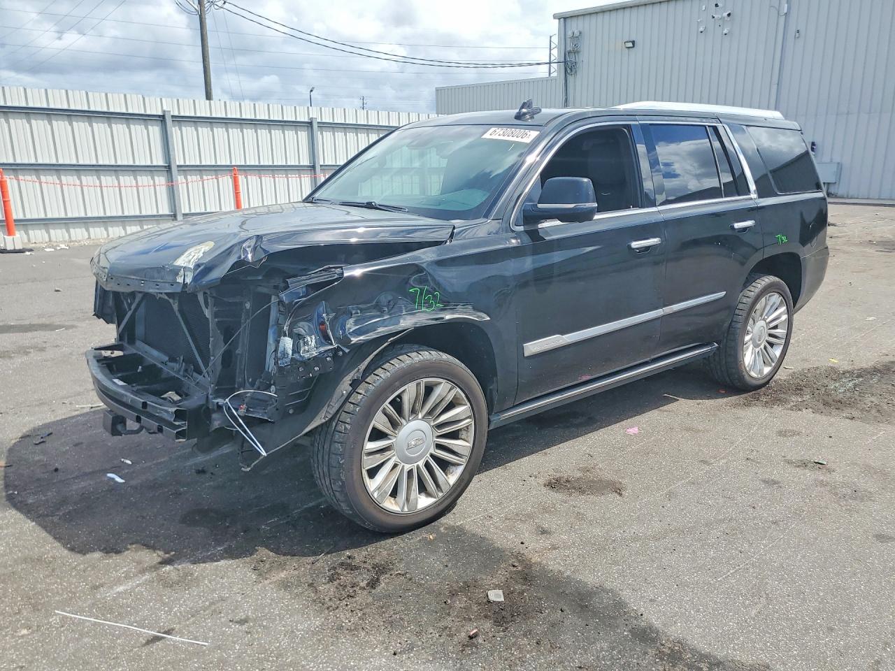 2016 CADILLAC ESCALADE
