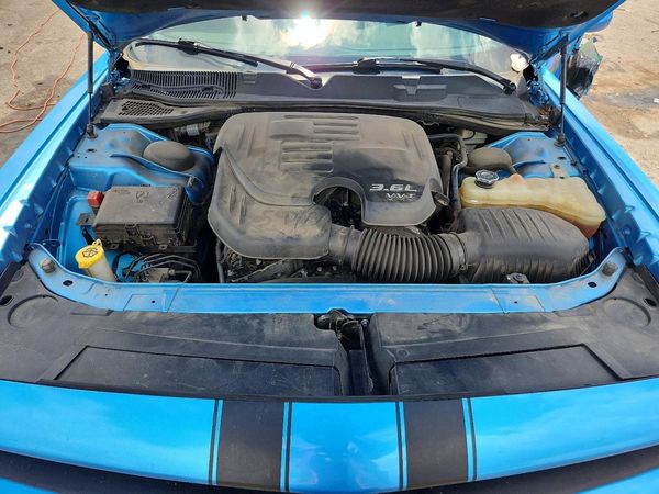 2015 DODGE CHALLENGER SXT Plus