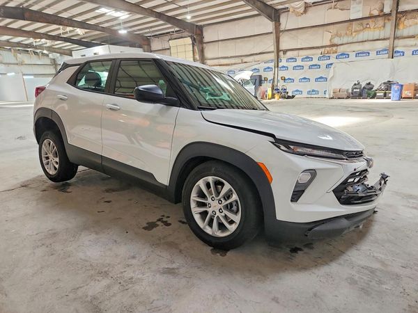 2026 CHEVROLET TRAILBLAZE LS — Passenger 3/4
