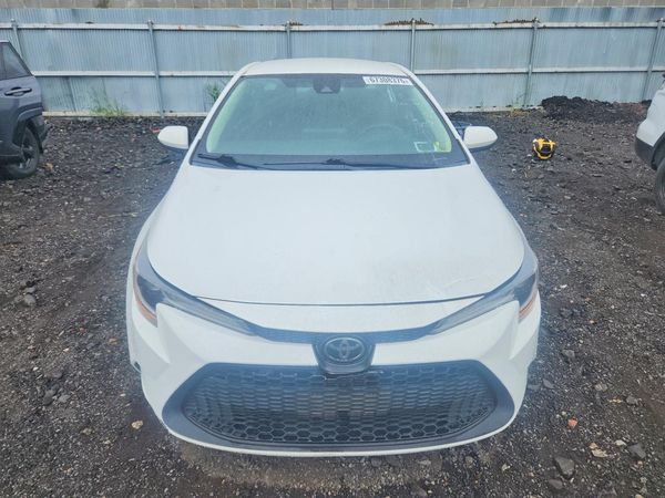 2021 TOYOTA COROLLA