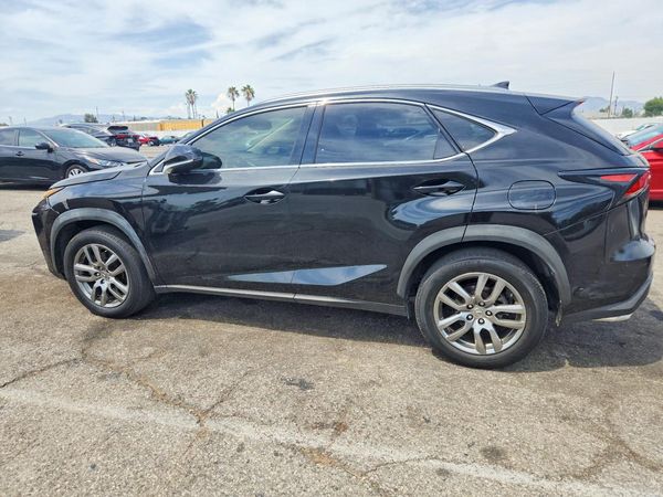2015 LEXUS NX 200t Luxury