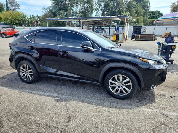 2015 LEXUS NX 200t Luxury