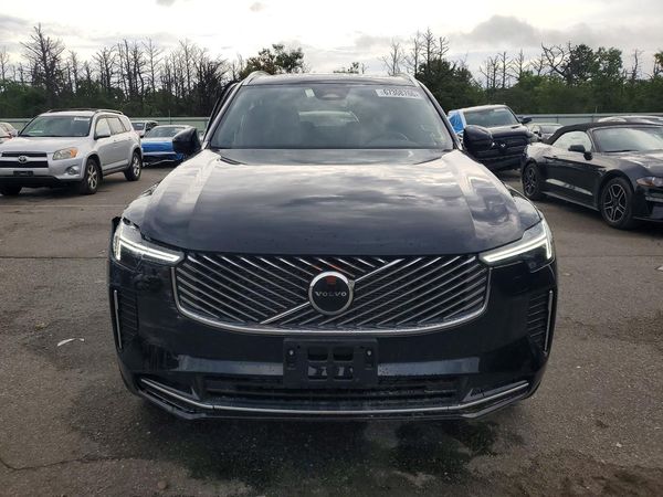 2026 VOLVO XC90