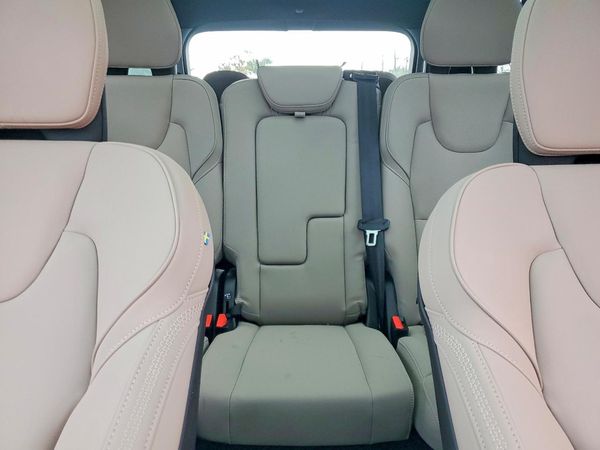 2026 VOLVO XC90