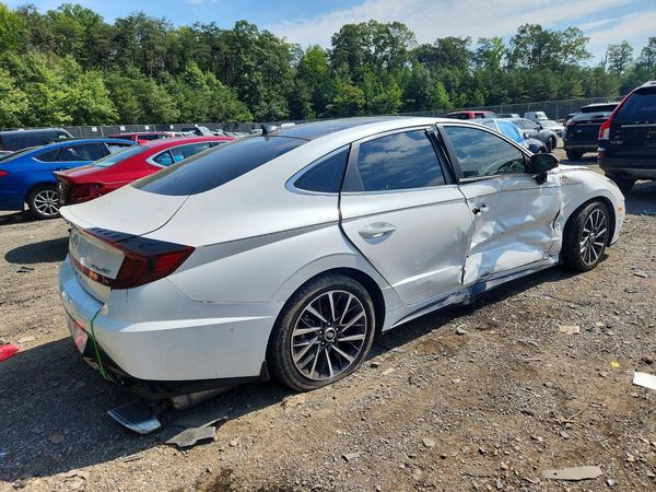 2022 HYUNDAI SONATA