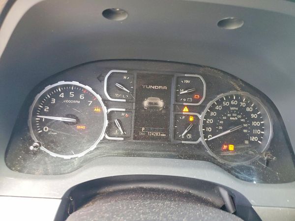 2018 TOYOTA TUNDRA SR5