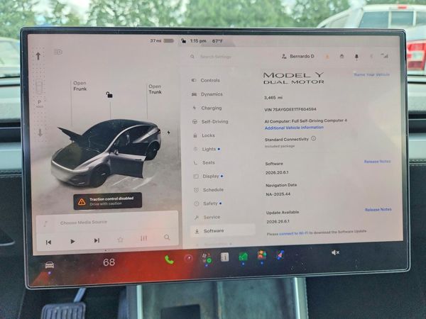 2026 TESLA MODEL Y