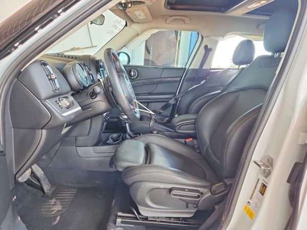 2019 MINI COOPER