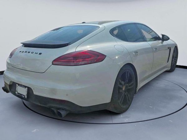 2015 PORSCHE PANAMERA Base (2WD), 4 (4WD)