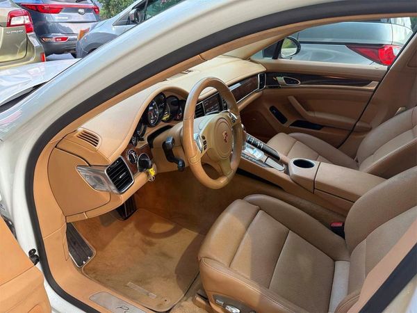 2015 PORSCHE PANAMERA Base (2WD), 4 (4WD)