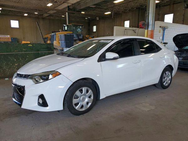 2015 TOYOTA COROLLA