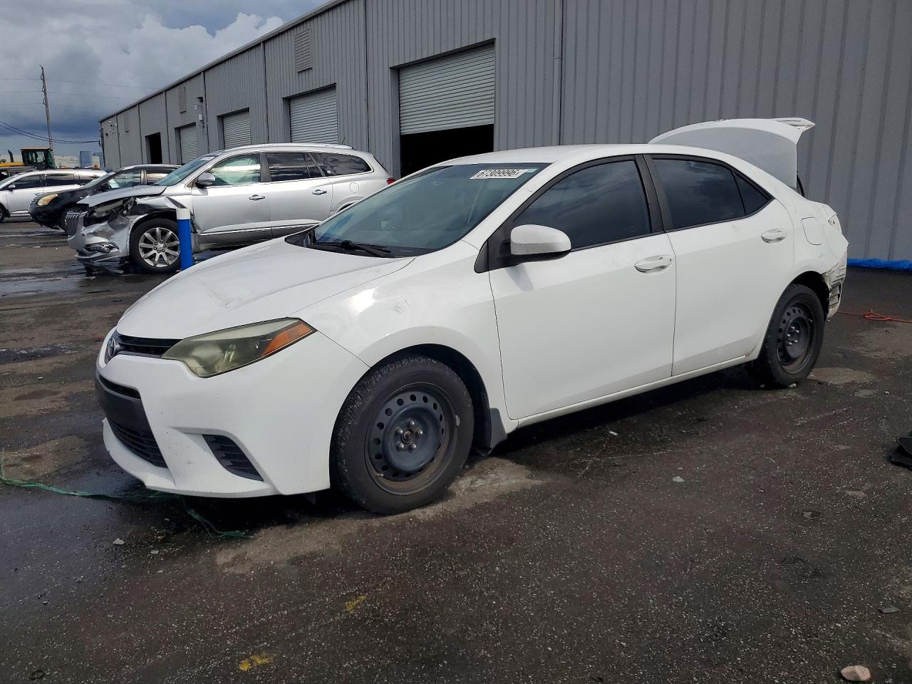2015 TOYOTA COROLLA