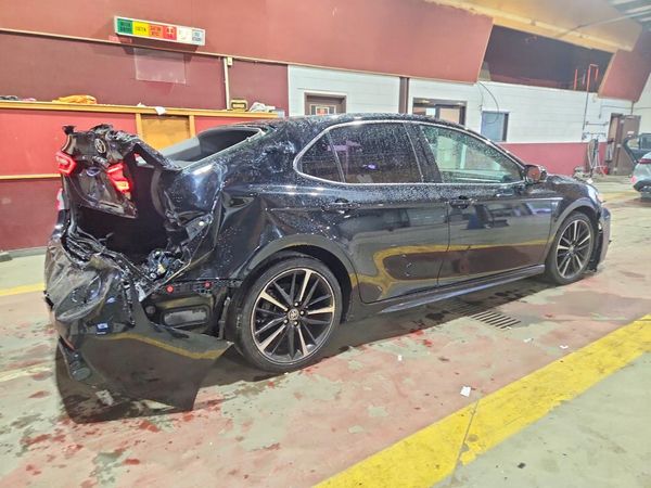 2018 TOYOTA CAMRY XSE