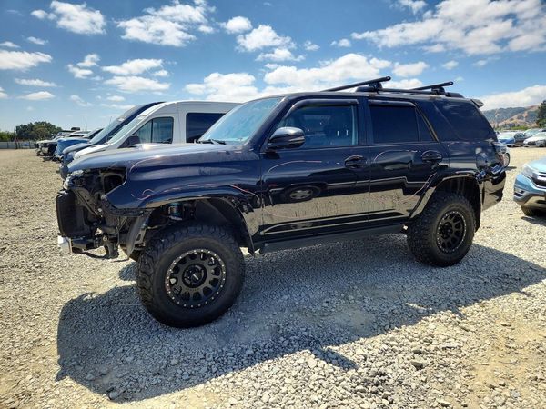 2020 TOYOTA 4RUNNER