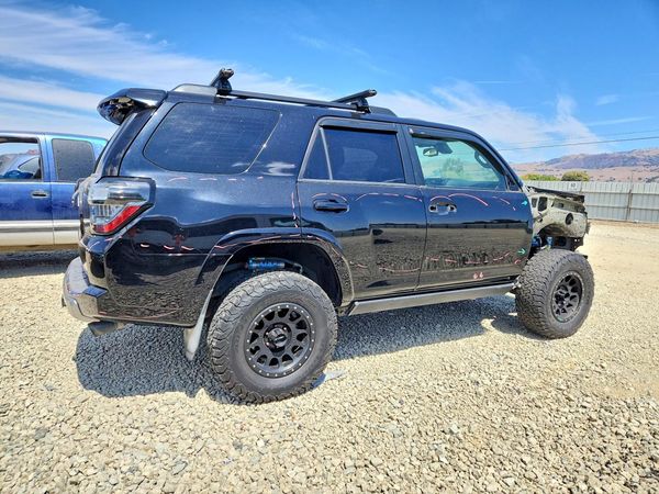 2020 TOYOTA 4RUNNER