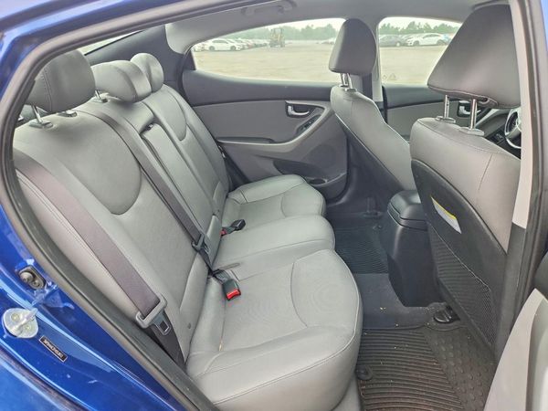 2015 HYUNDAI ELANTRA GLS(Middle)
