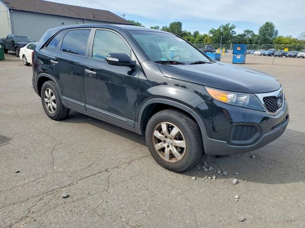 2013 KIA SORENTO Base / LX