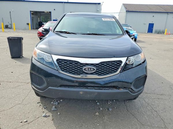 2013 KIA SORENTO Base / LX