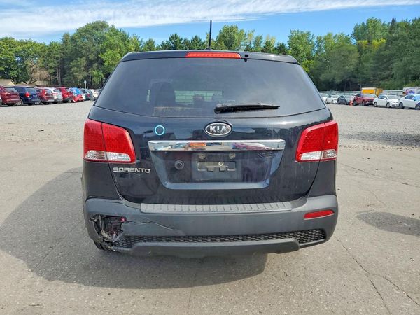 2013 KIA SORENTO Base / LX