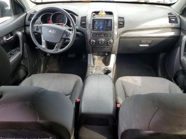 2013 KIA SORENTO Base / LX