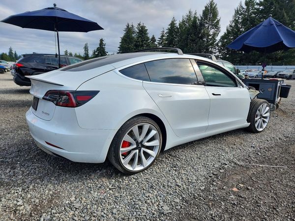 2019 TESLA MODEL 3