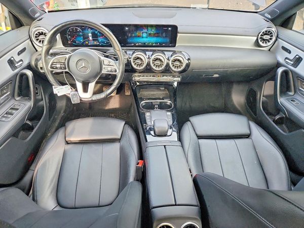 2021 MERCEDES-BENZ CLA
