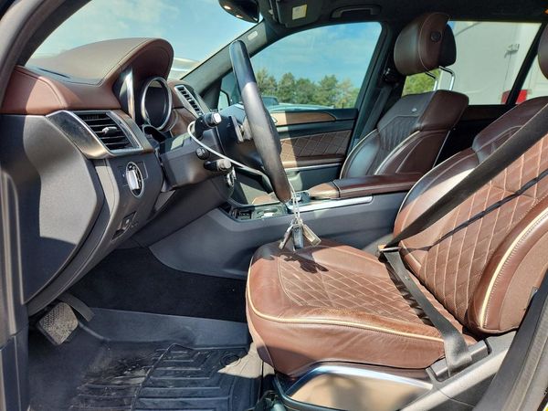 2014 MERCEDES-BENZ GL GL 550 4MATIC